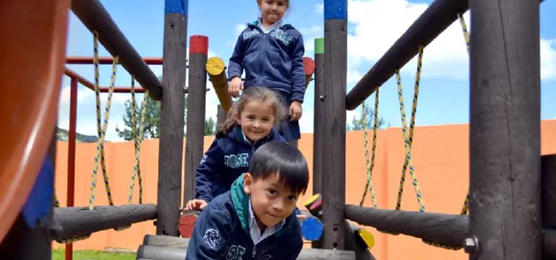 Slide2Colegio